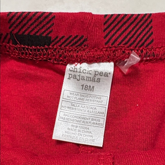 Chick pea Pajama Set Kids size 18 months Red and Gray Reindeer Pajama Set - Picture 7 of 9